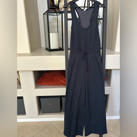 Daily Practice Reflection Jumpsuit in Navy Size Small - Picture 1 of 6